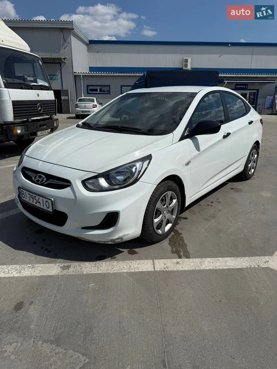 2013 Hyundai Accent - мініатюра 3