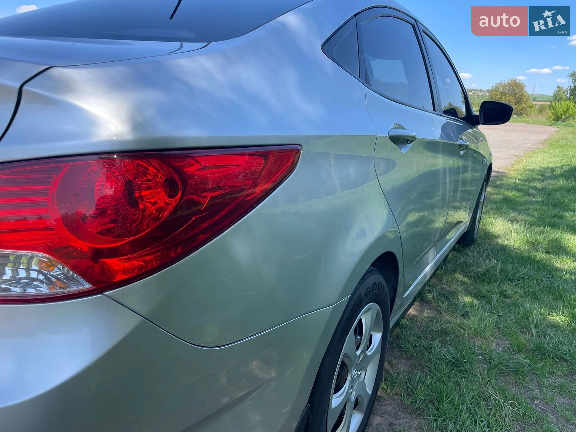 2011 Hyundai Accent - мініатюра 5