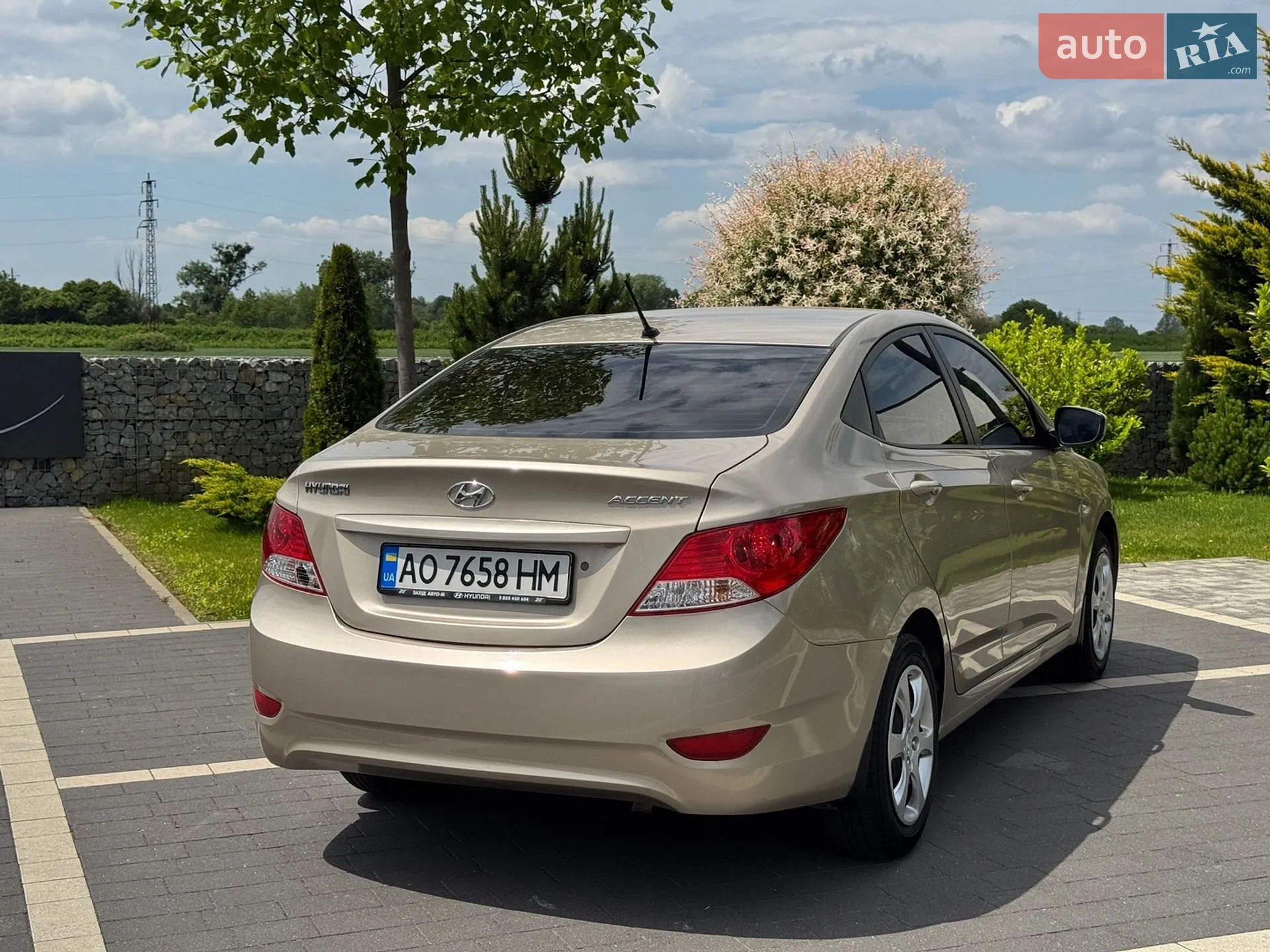 2012 Hyundai Accent - мініатюра 12