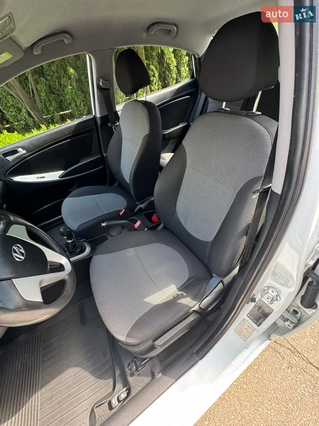 2012 Hyundai Accent - мініатюра 20