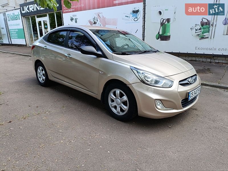 Седан Hyundai Accent 2011 в Чернигове