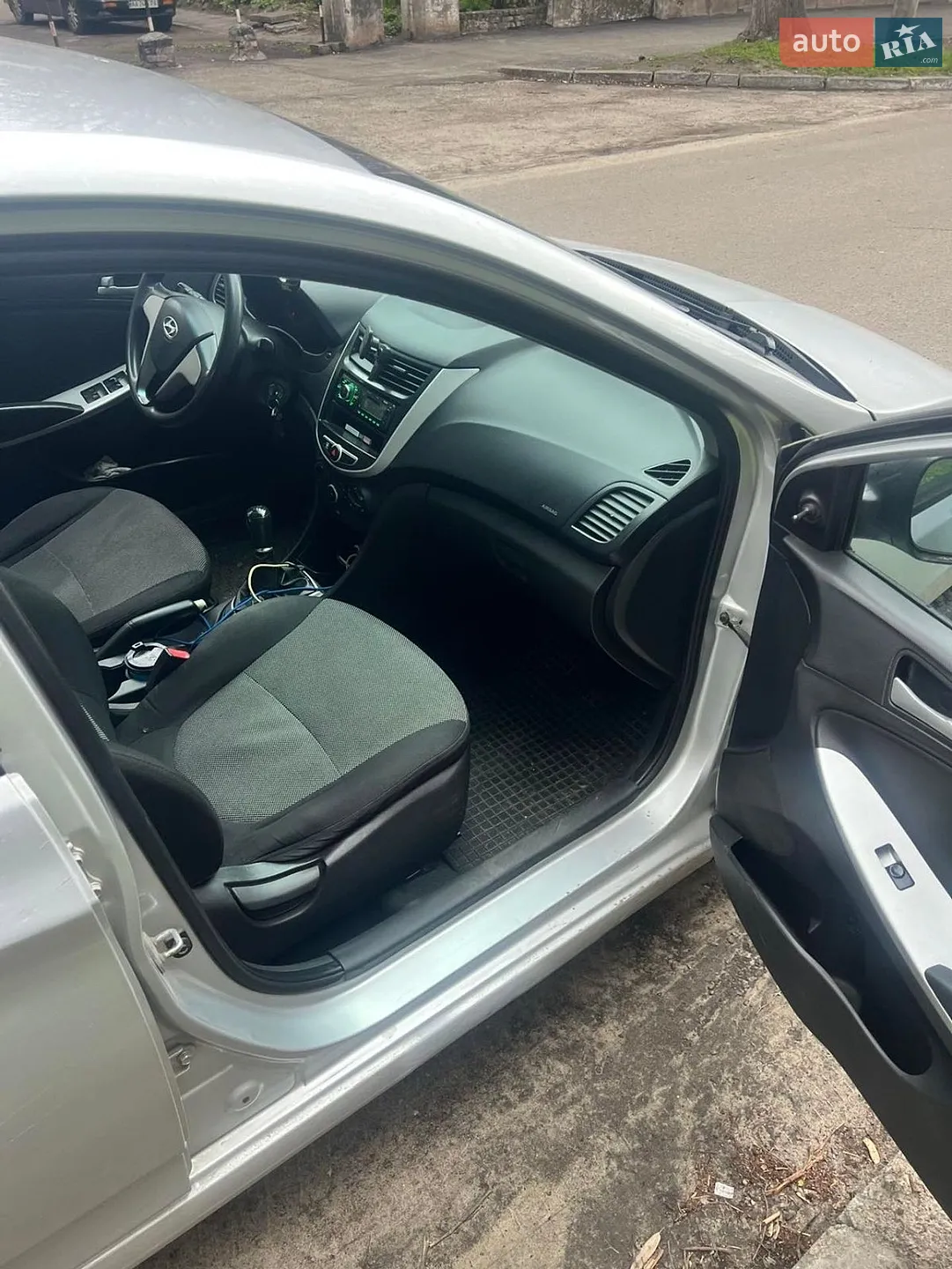 2012 Hyundai Accent - мініатюра 6