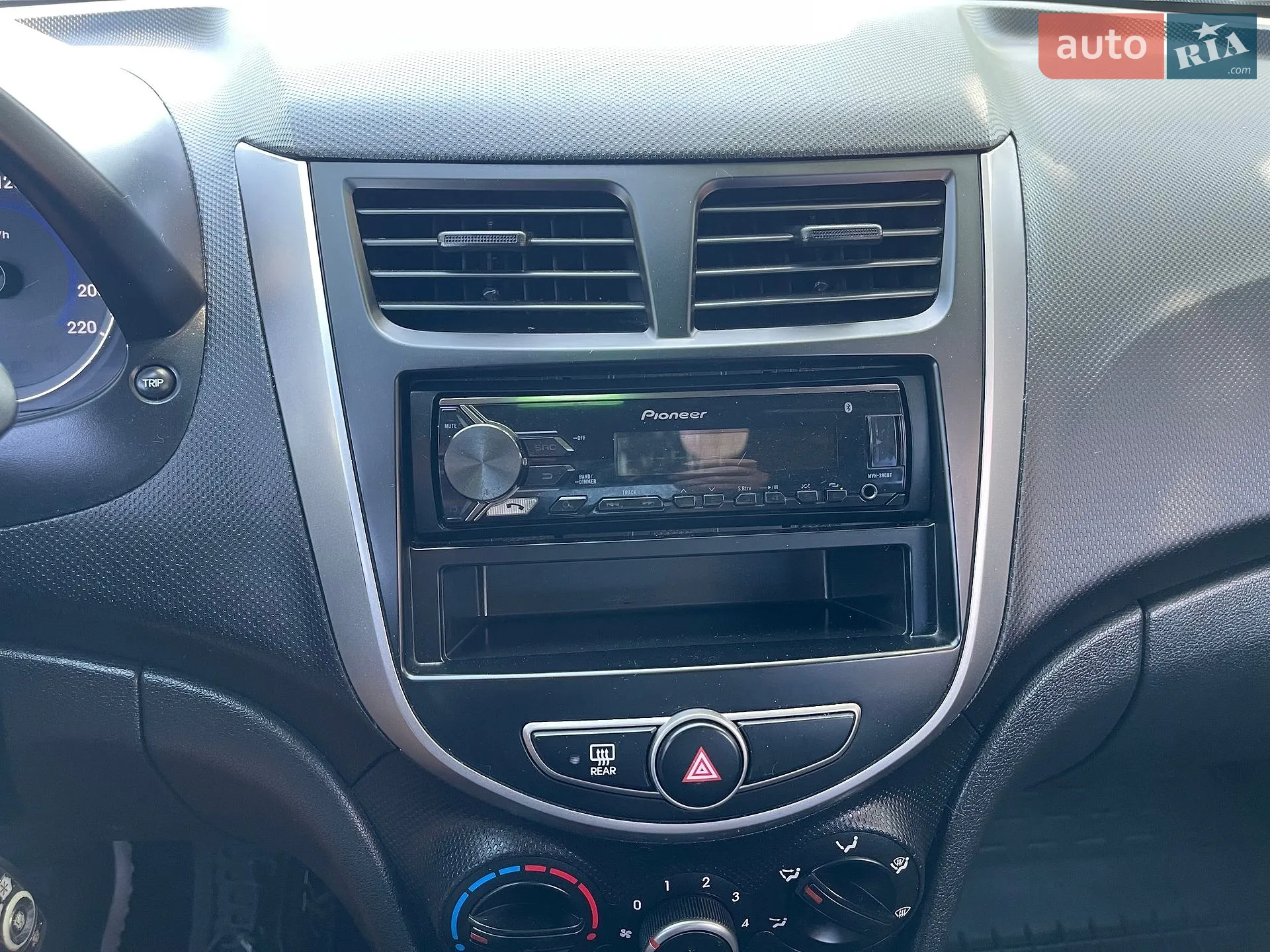 2016 Hyundai Accent - мініатюра 9