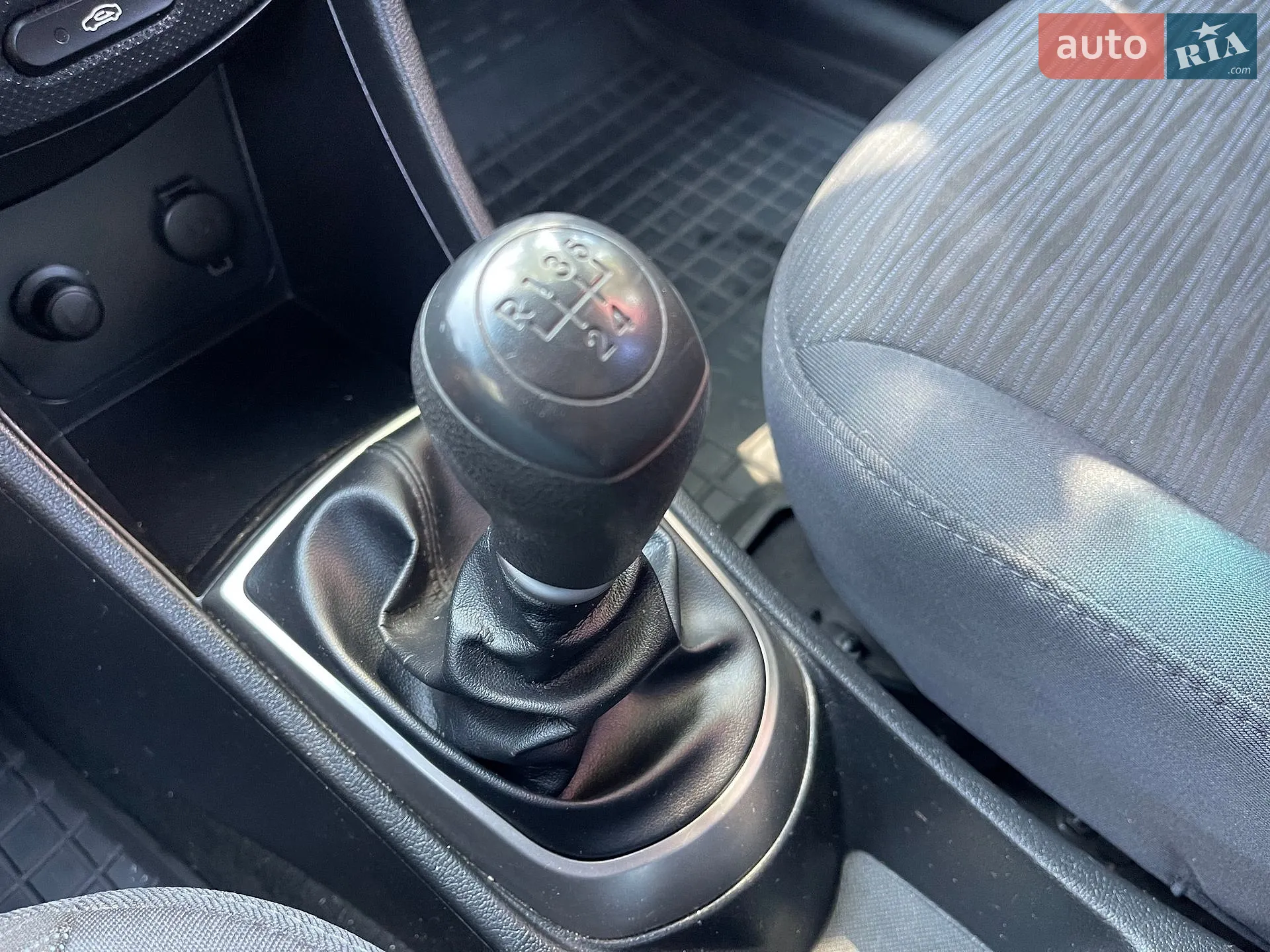 2016 Hyundai Accent - мініатюра 11