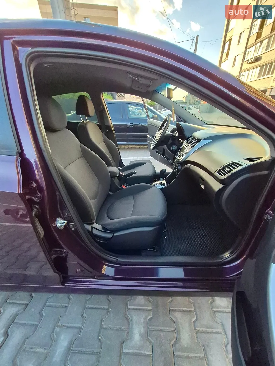 2012 Hyundai Accent - мініатюра 40