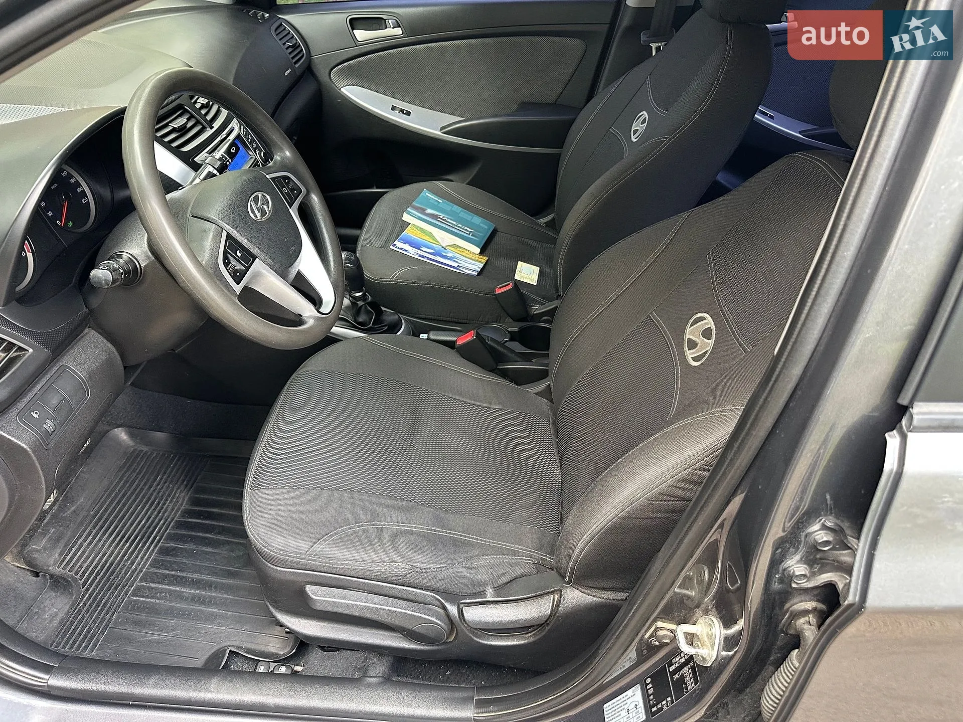 2013 Hyundai Accent - мініатюра 33
