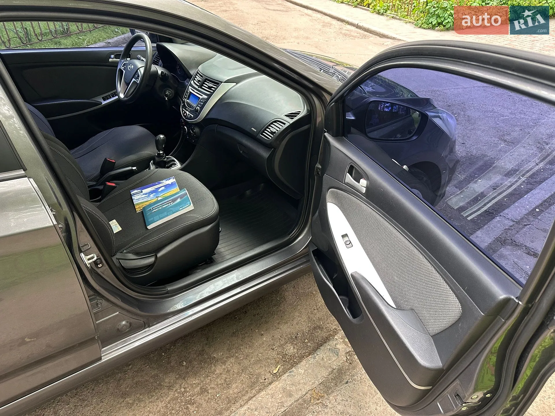 2013 Hyundai Accent - мініатюра 43