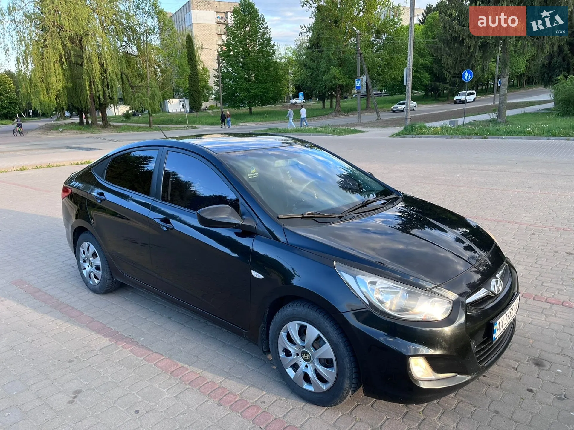 2011 Hyundai Accent - мініатюра 3