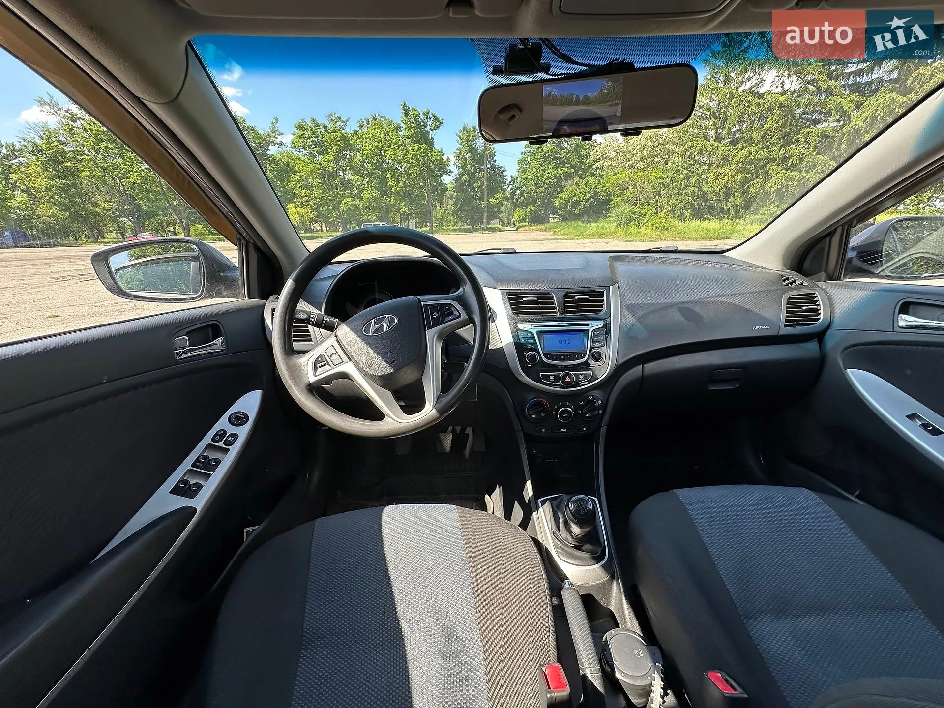 2013 Hyundai Accent - мініатюра 12