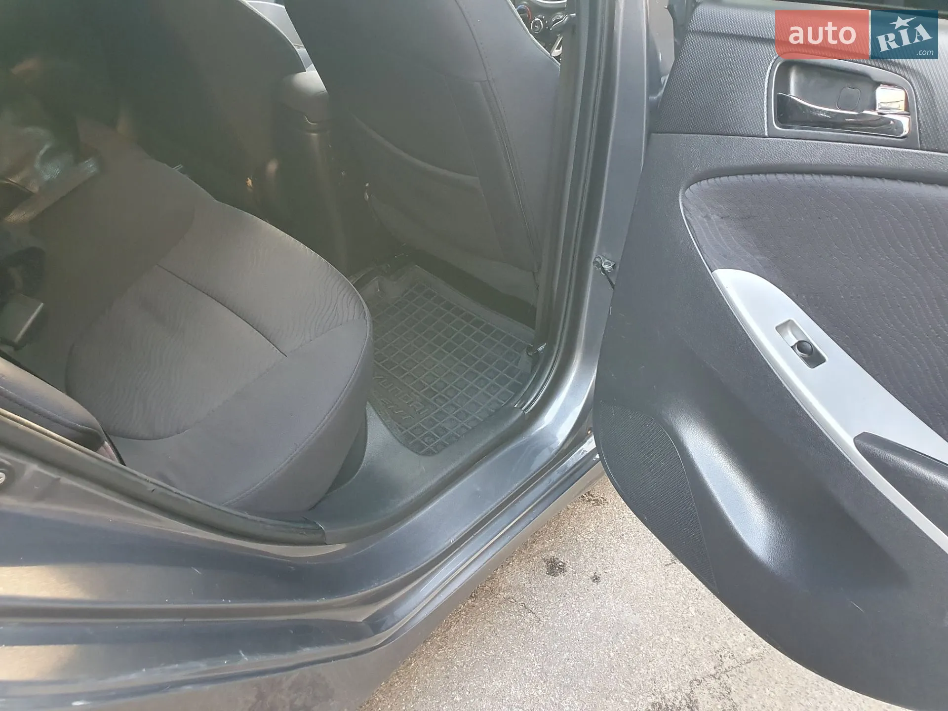 2012 Hyundai Accent - мініатюра 30