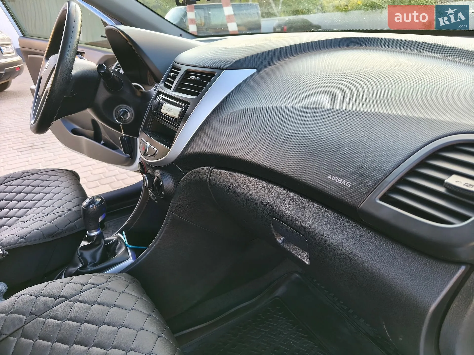 2011 Hyundai Accent - мініатюра 37