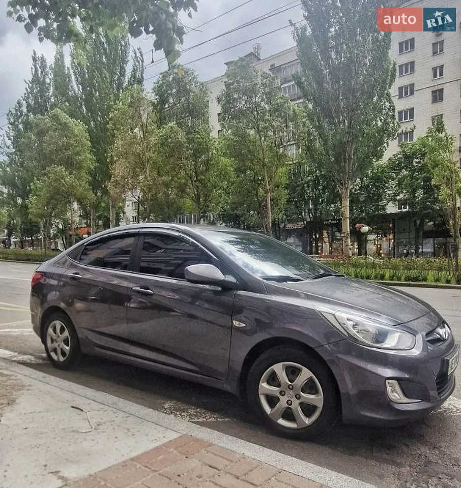 2012 Hyundai Accent - мініатюра 13