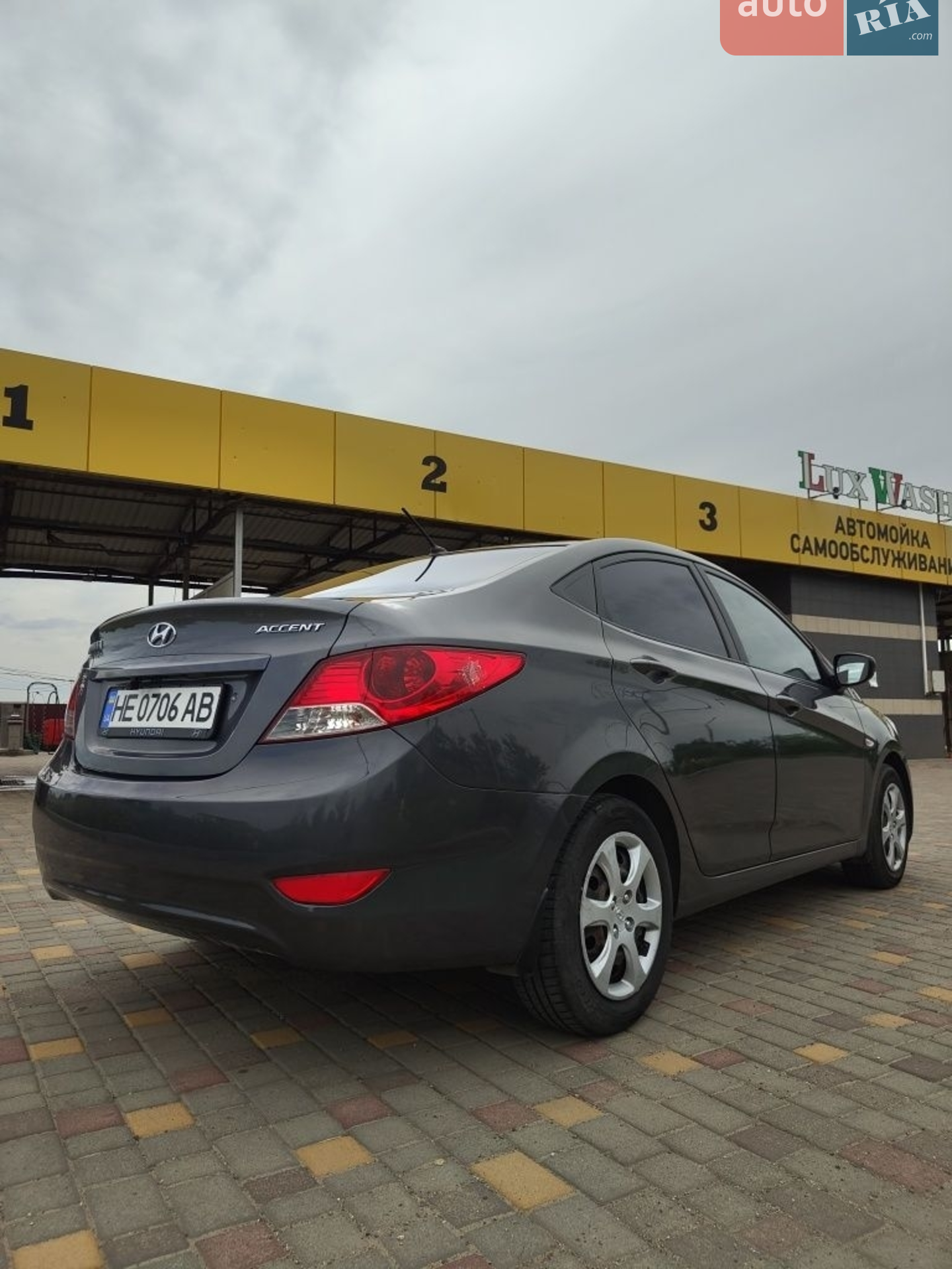 2011 Hyundai Accent - мініатюра 10