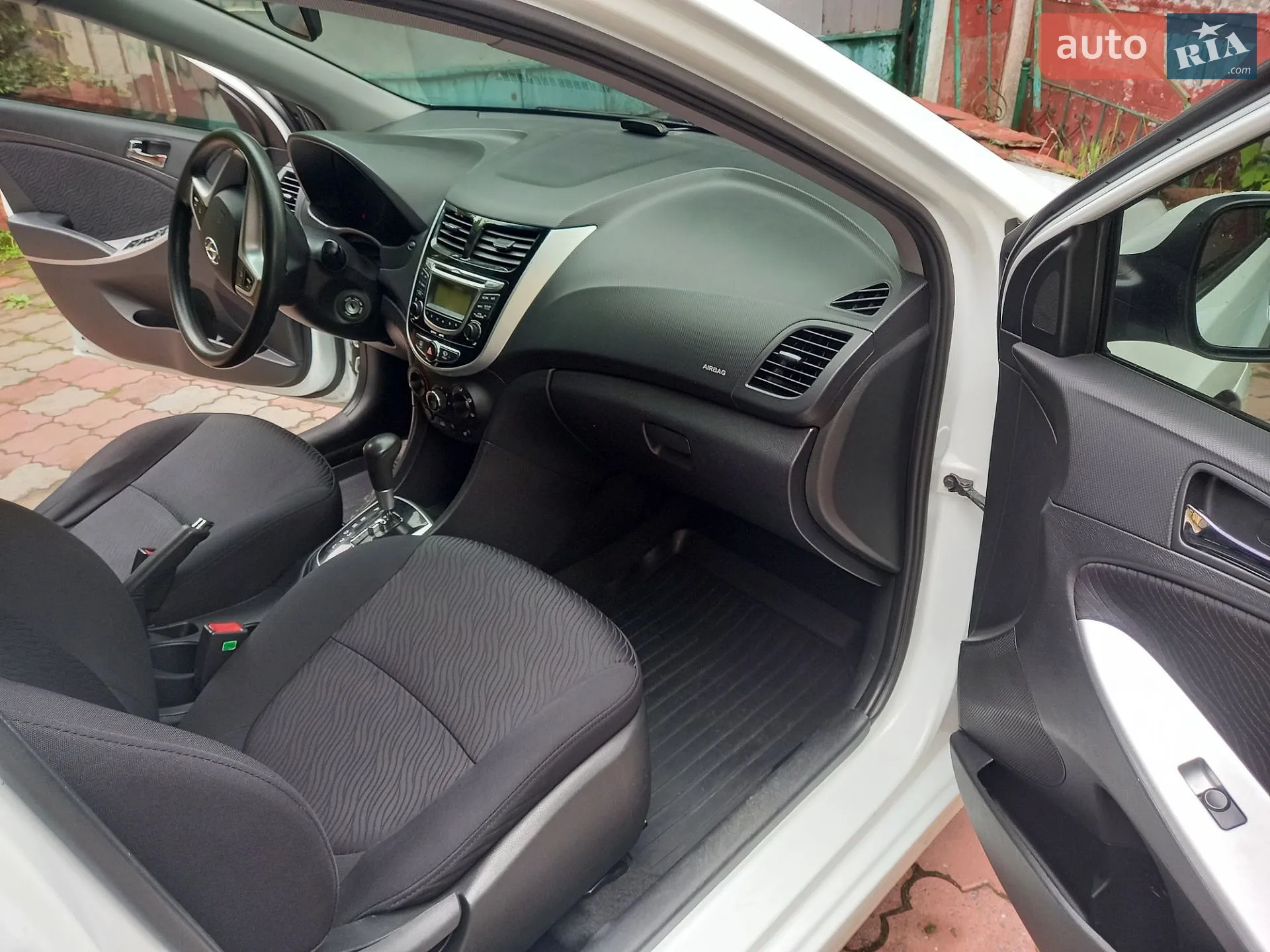 2012 Hyundai Accent - мініатюра 7