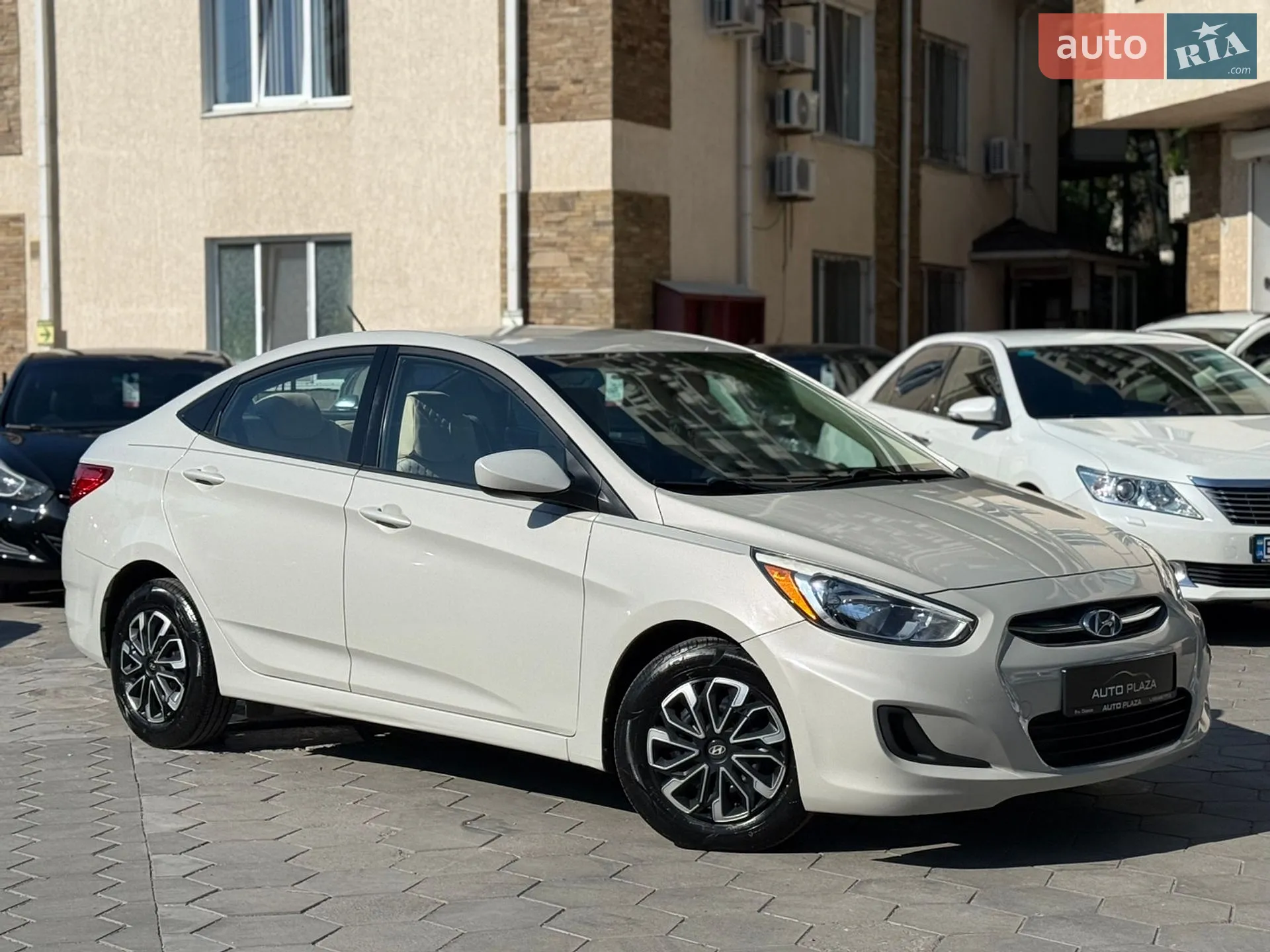 2016 Hyundai Accent - мініатюра 18