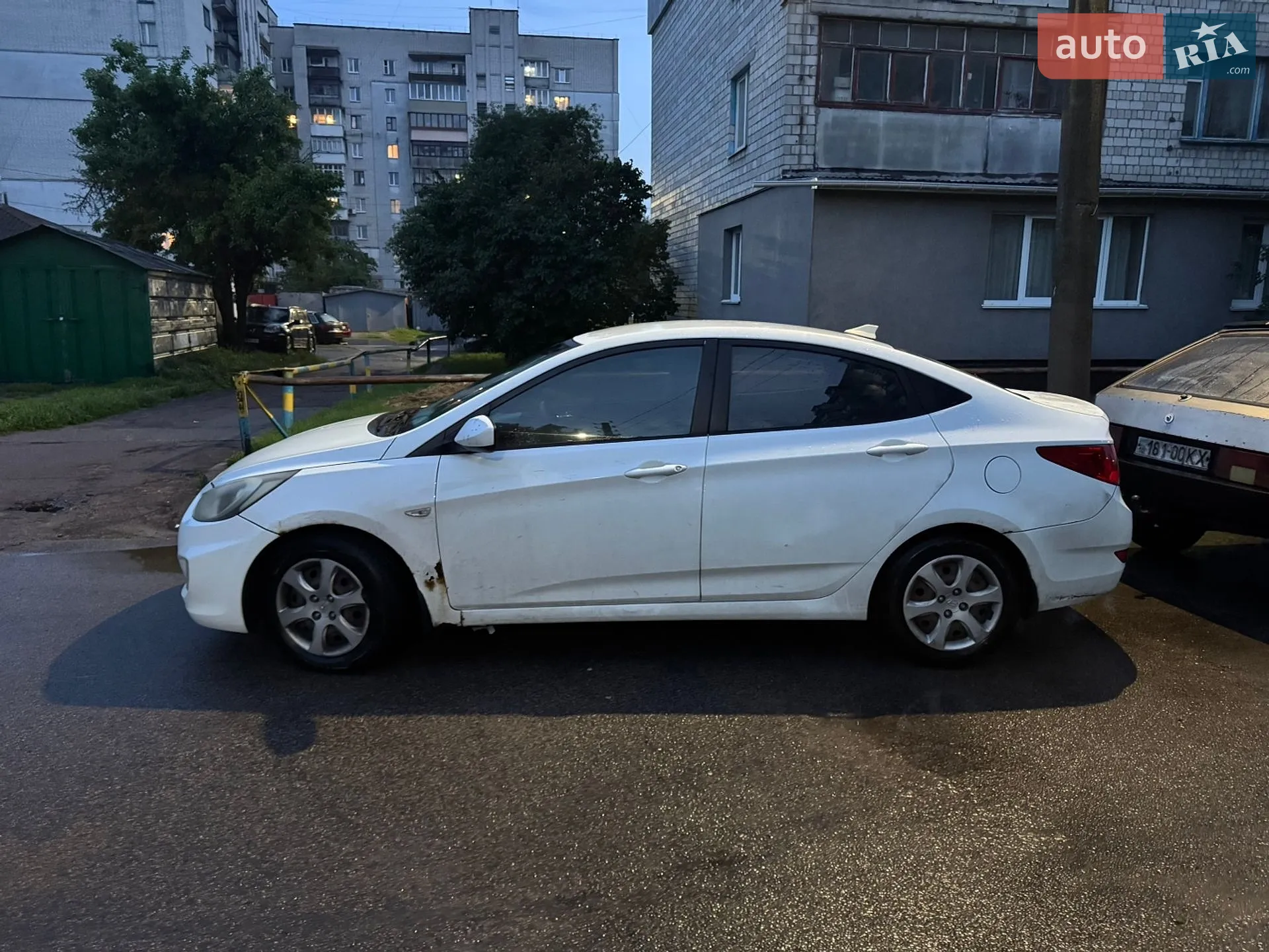 2011 Hyundai Accent - мініатюра 3