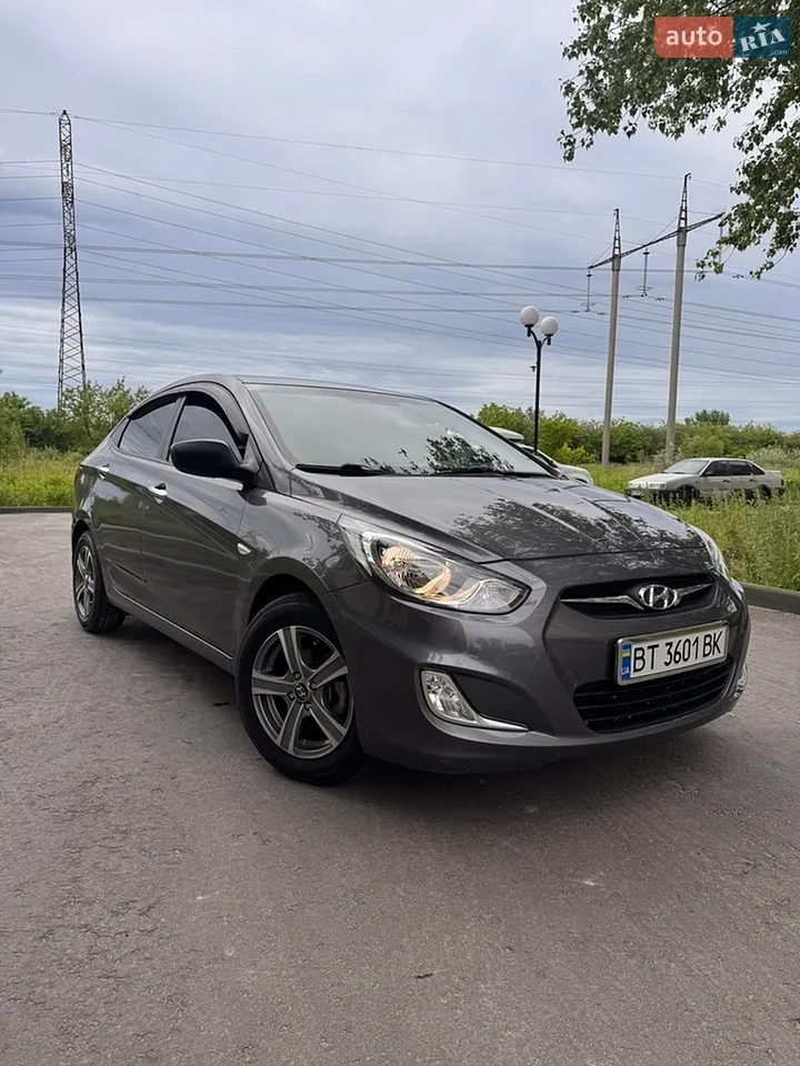2013 Hyundai Accent - мініатюра 10