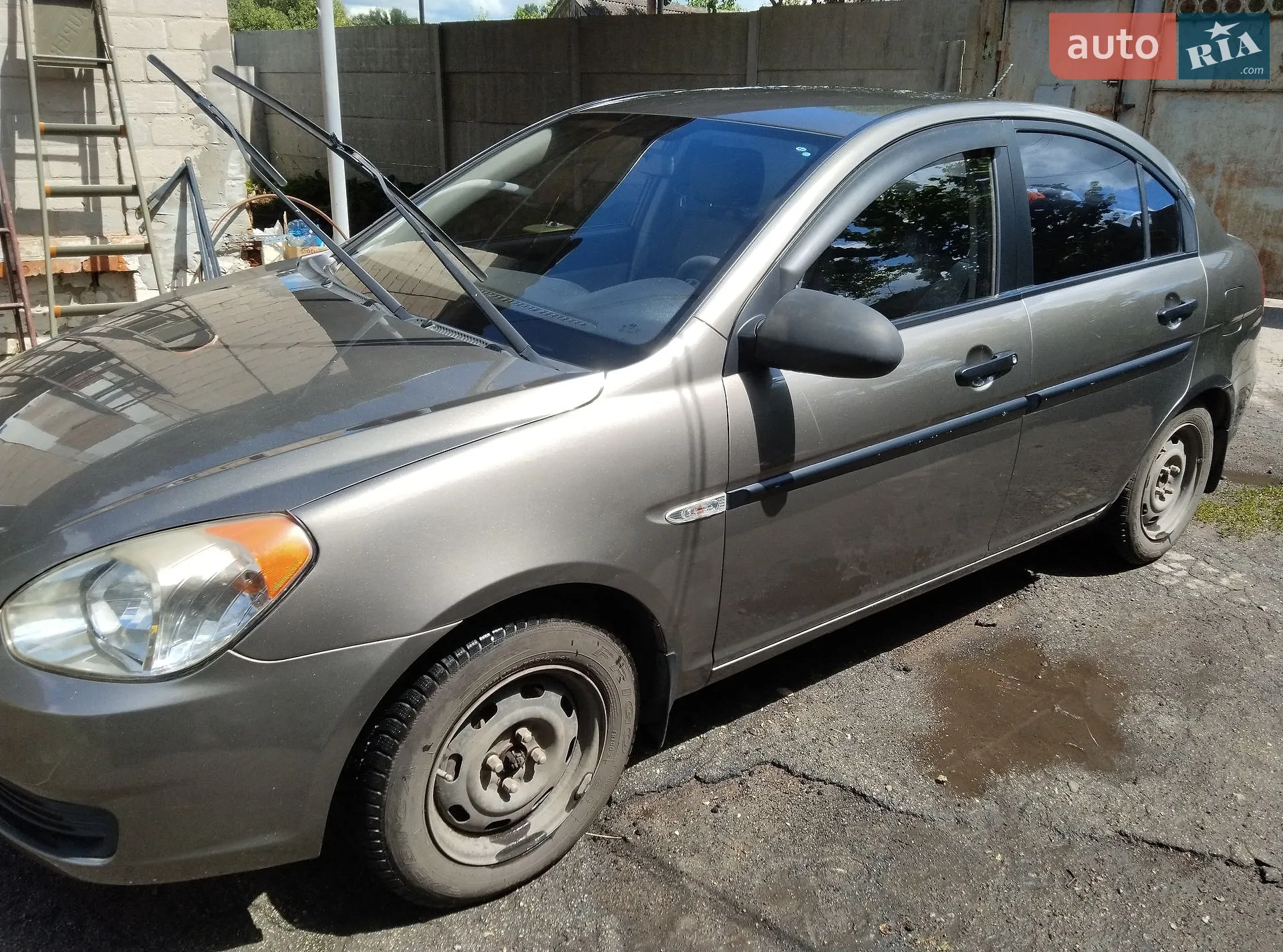 2010 Hyundai Accent - мініатюра 4