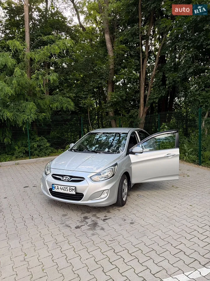2011 Hyundai Accent - мініатюра 20