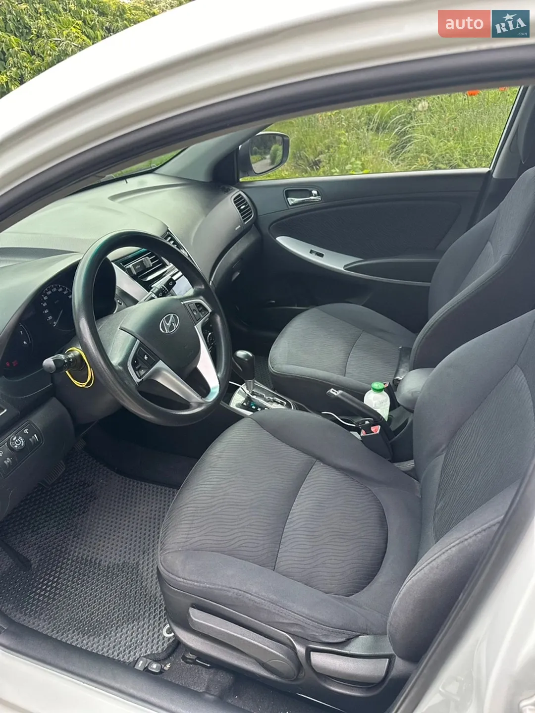 2012 Hyundai Accent - мініатюра 17