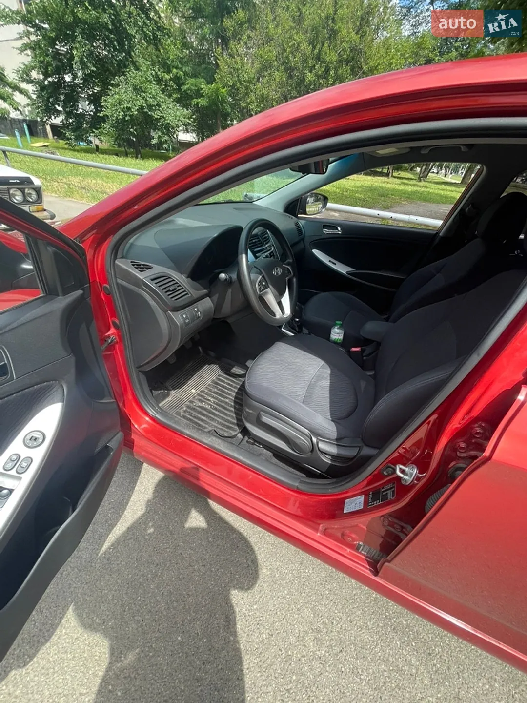 2011 Hyundai Accent - мініатюра 9