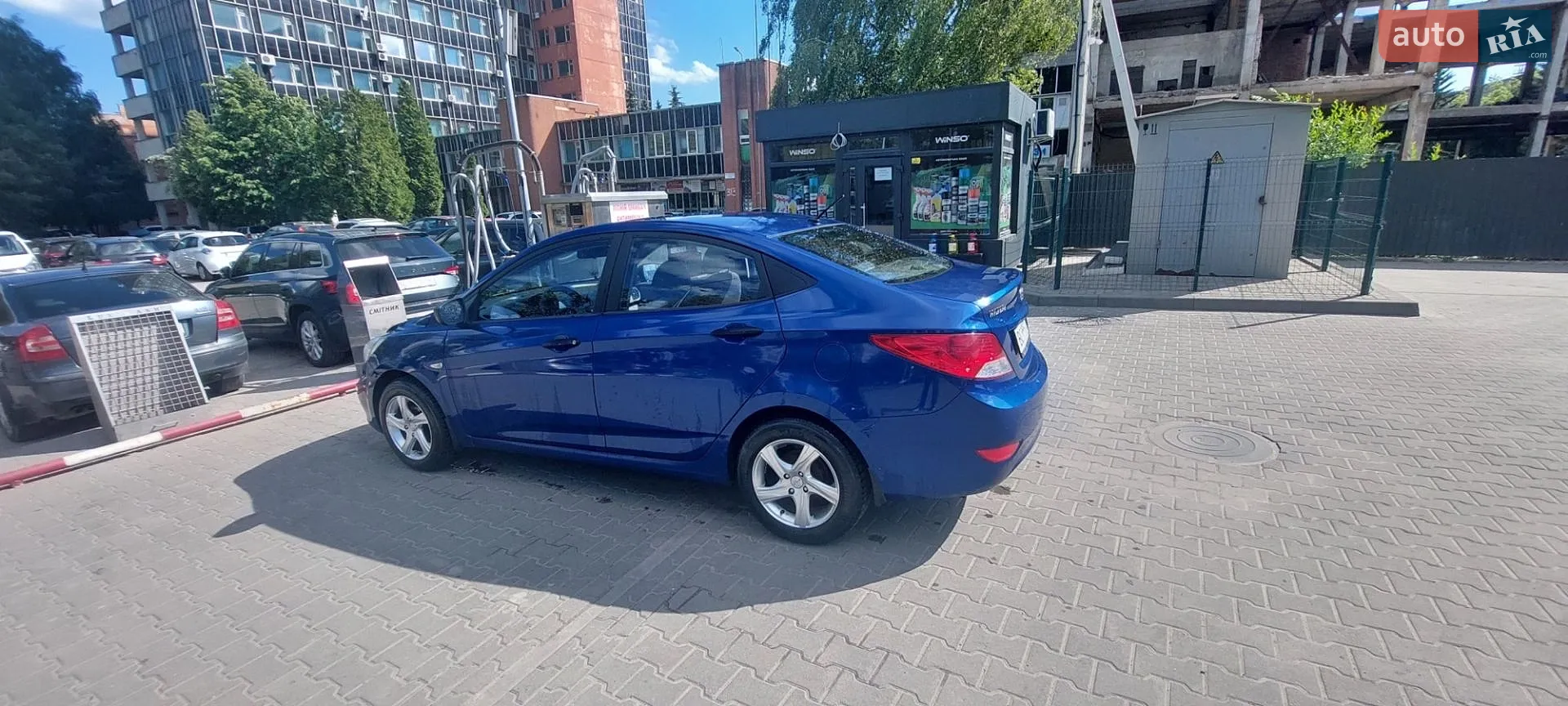 2011 Hyundai Accent - мініатюра 9