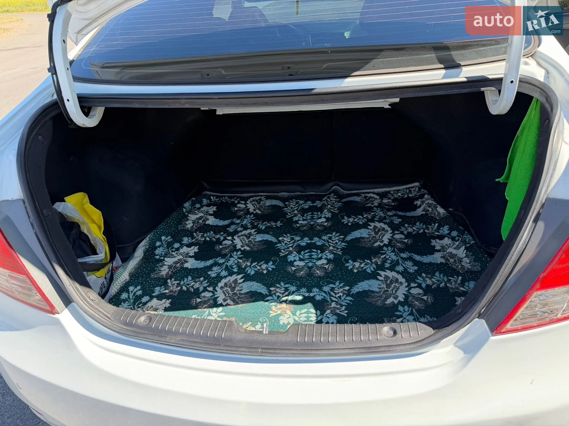 2011 Hyundai Accent - мініатюра 11