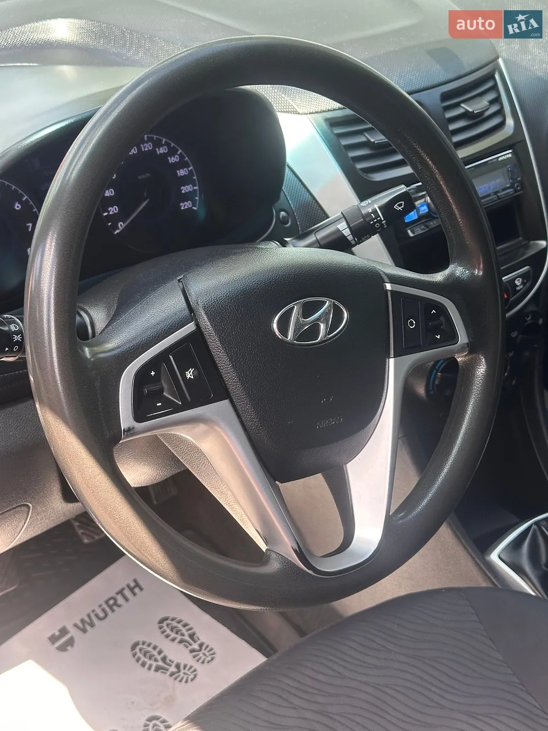 2012 Hyundai Accent - мініатюра 9