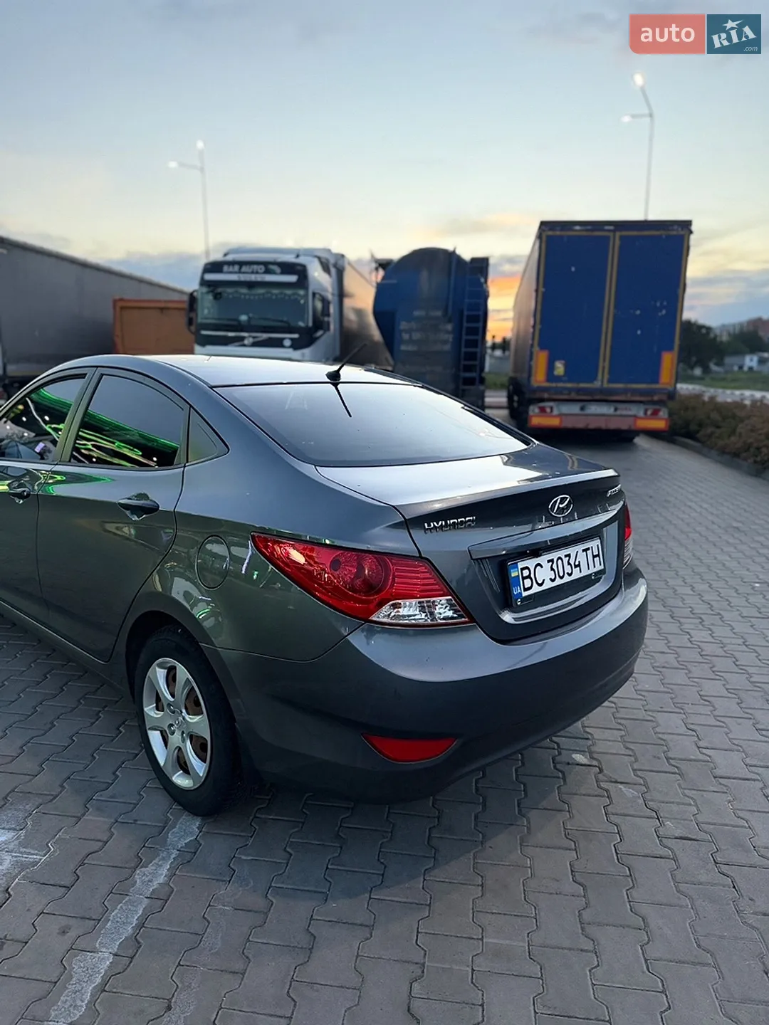 2011 Hyundai Accent - мініатюра 12