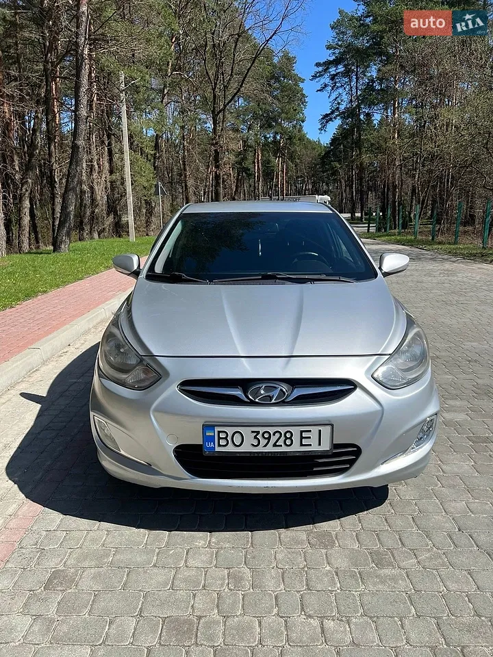 2011 Hyundai Accent - мініатюра 20