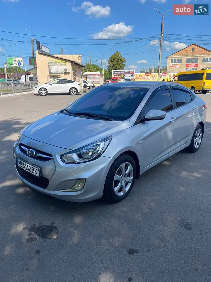2013 Hyundai Accent - мініатюра 10