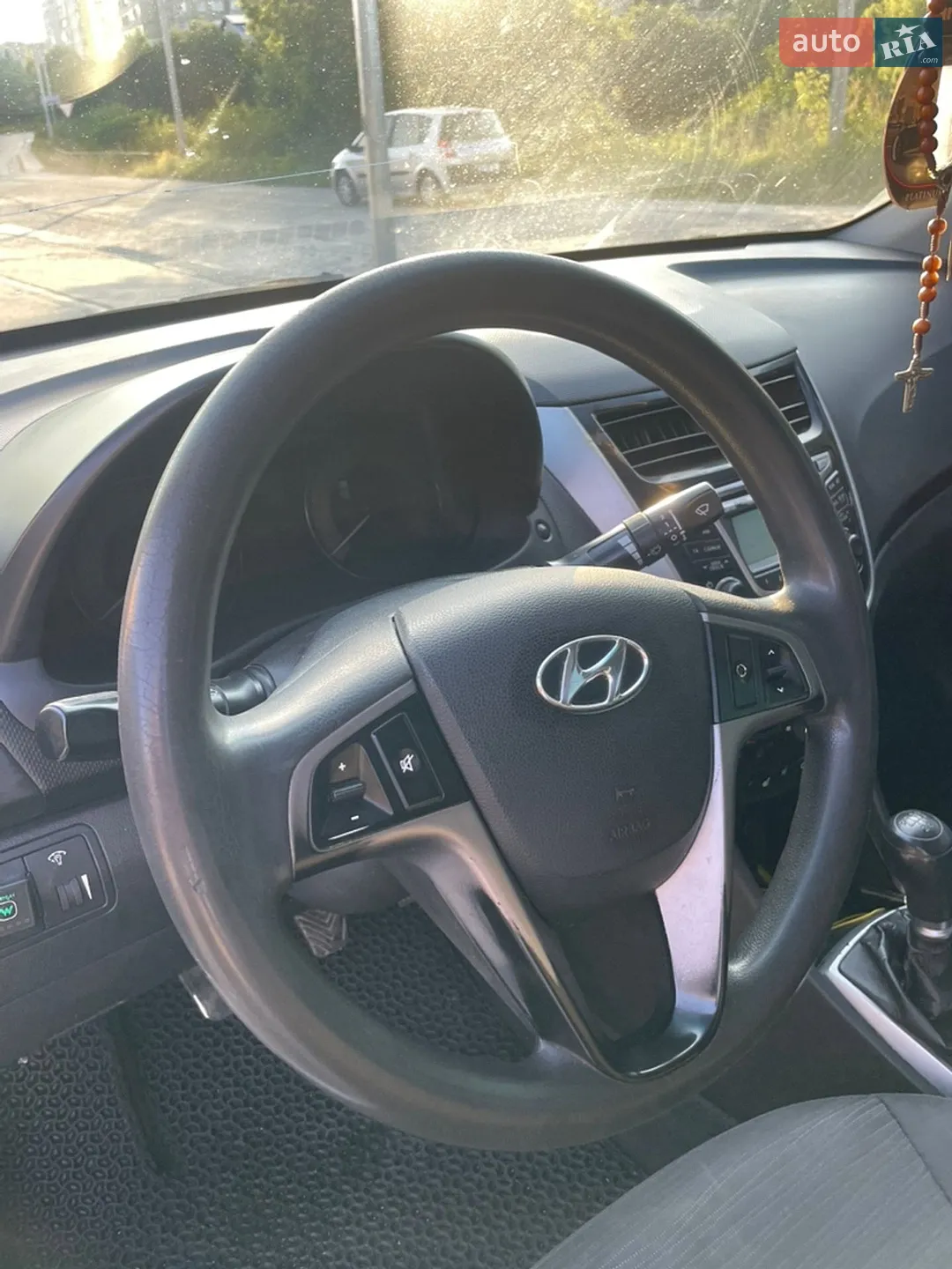 2012 Hyundai Accent - мініатюра 7