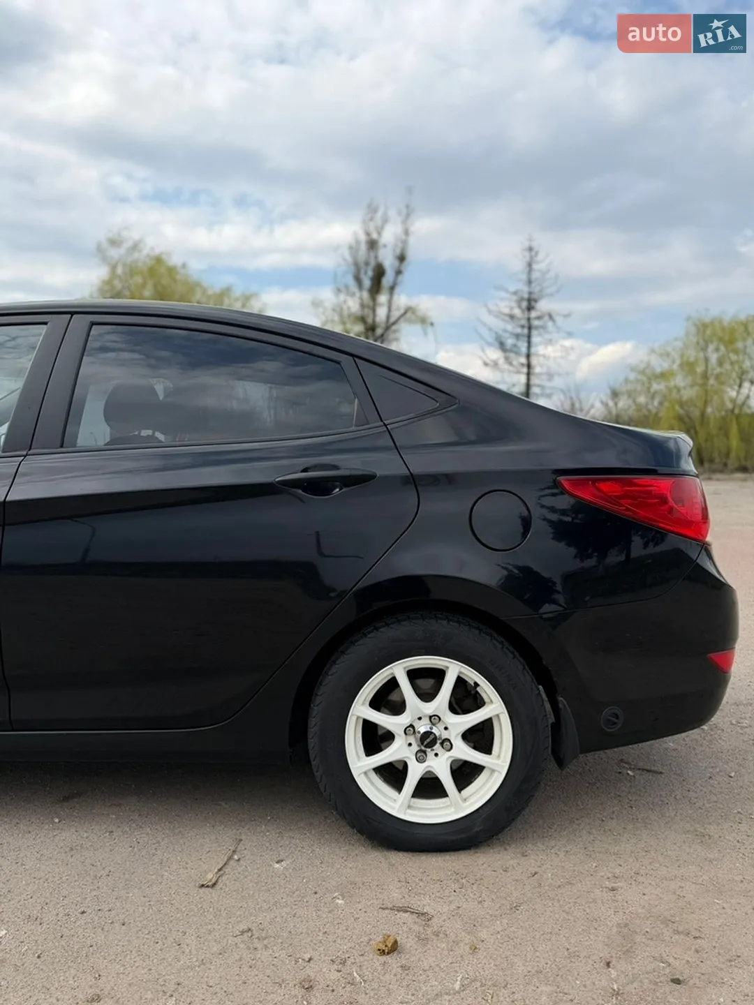 2011 Hyundai Accent - мініатюра 14
