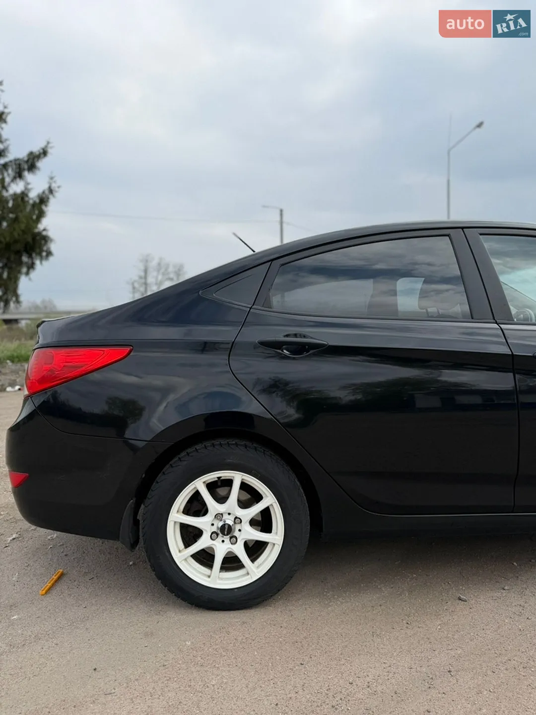 2011 Hyundai Accent - мініатюра 21