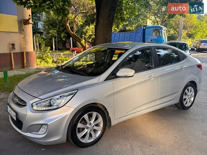 Hyundai Accent 2016 VIN KMHCT41BEHU170776 фото оголошення 13 з 52