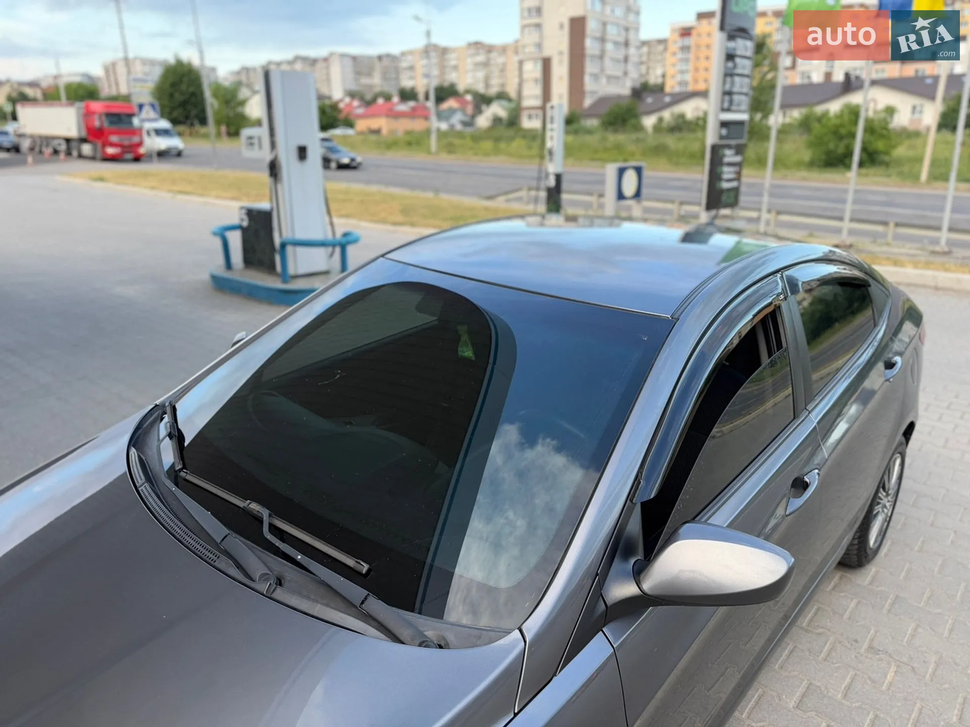 2011 Hyundai Accent - мініатюра 12