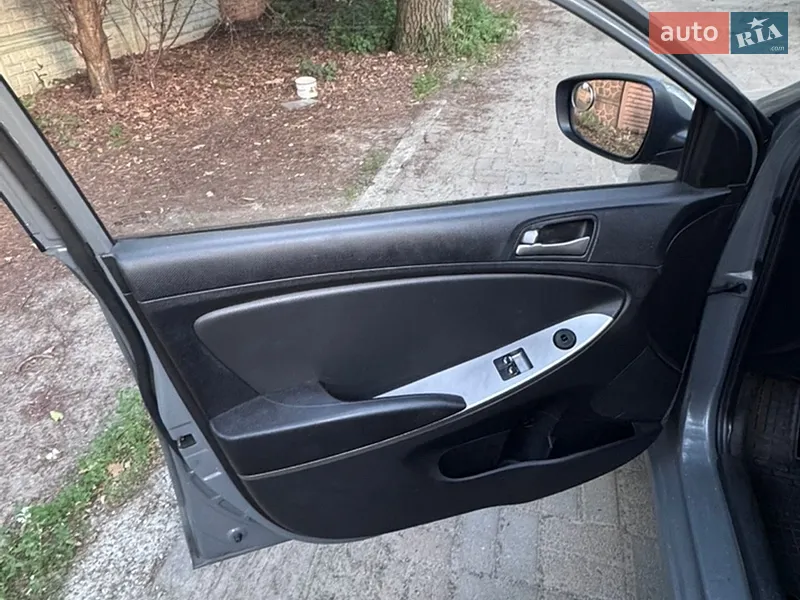 Hyundai Accent 2019 VIN KMHCT41BAKU462095 фото оголошення 9 з 45