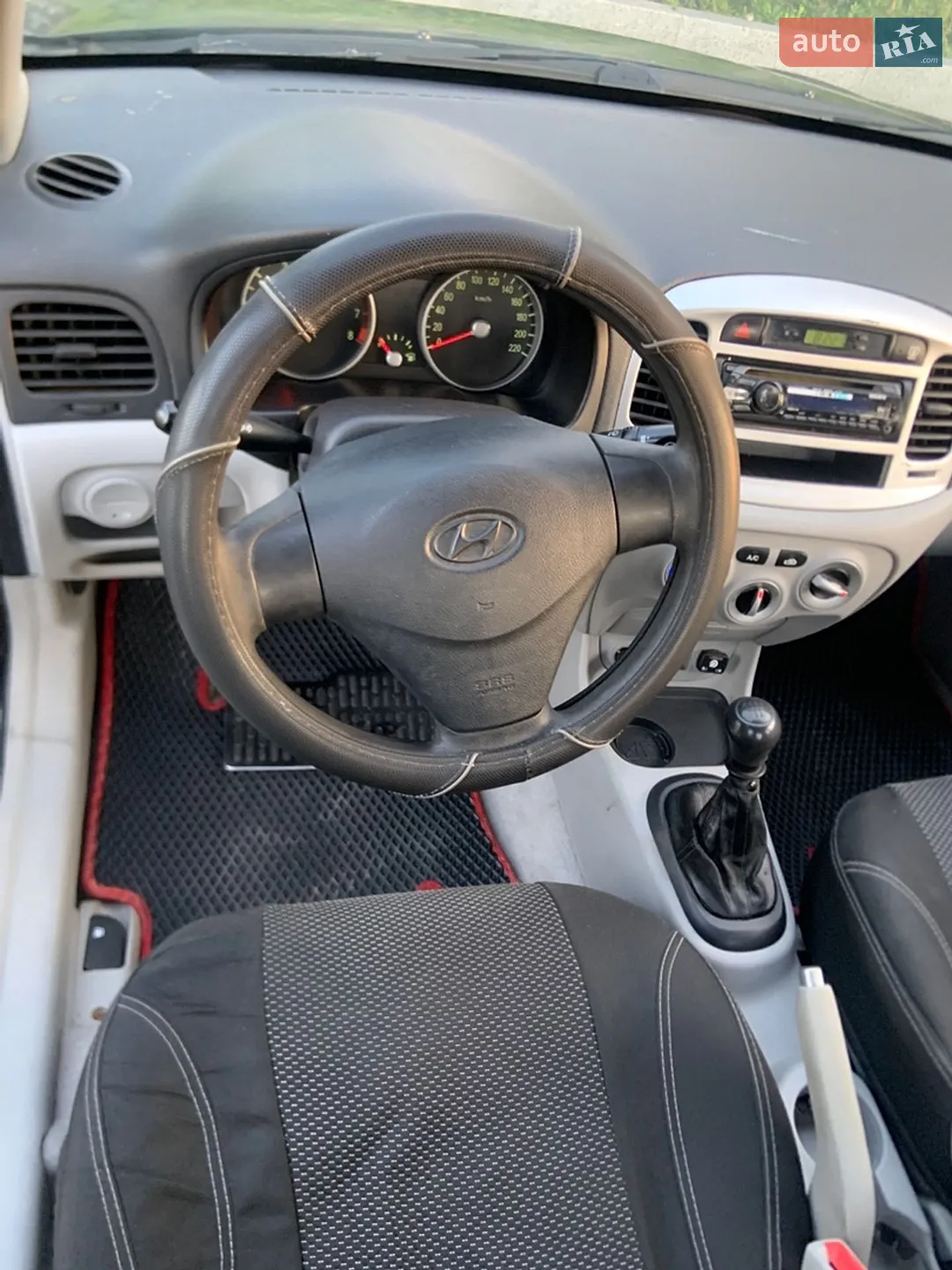 2010 Hyundai Accent - мініатюра 15