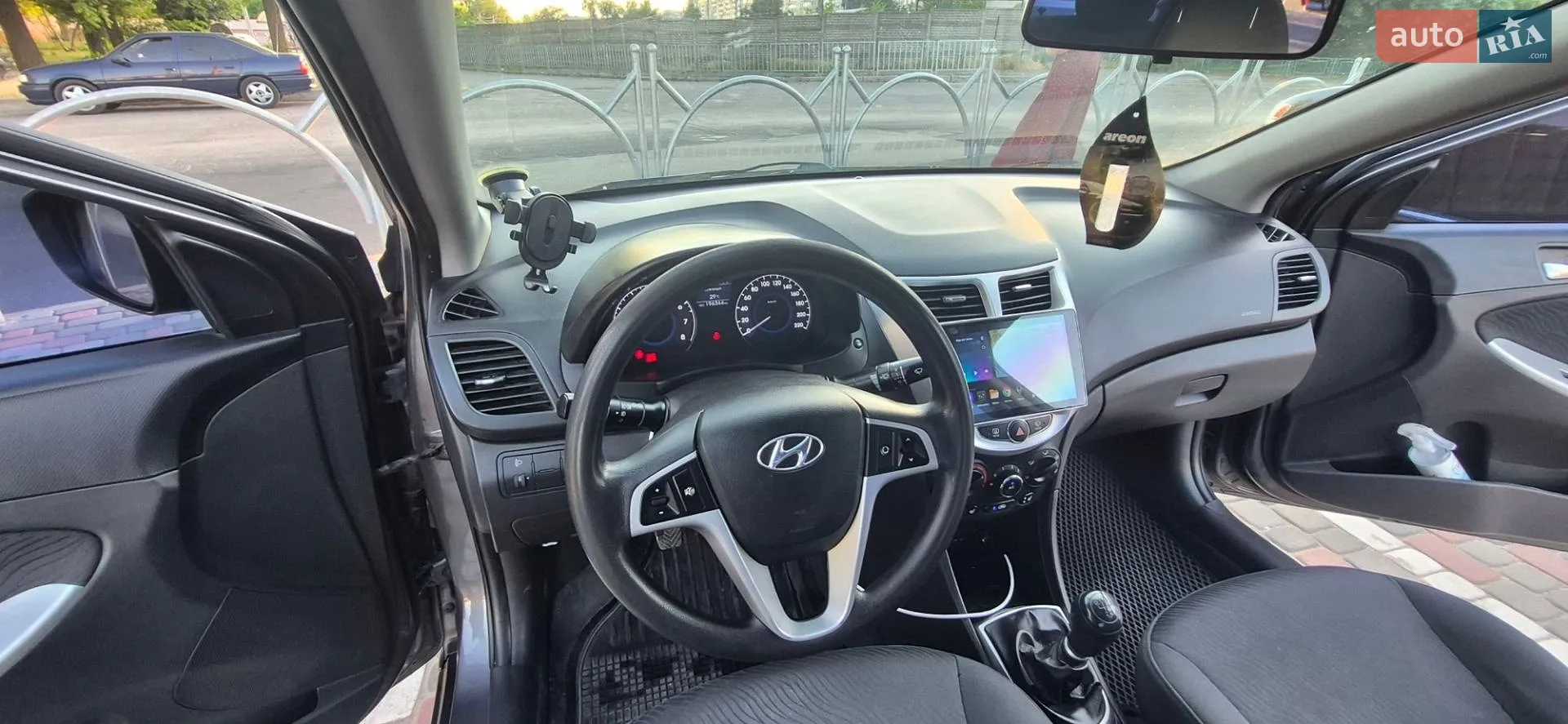 2013 Hyundai Accent - мініатюра 12