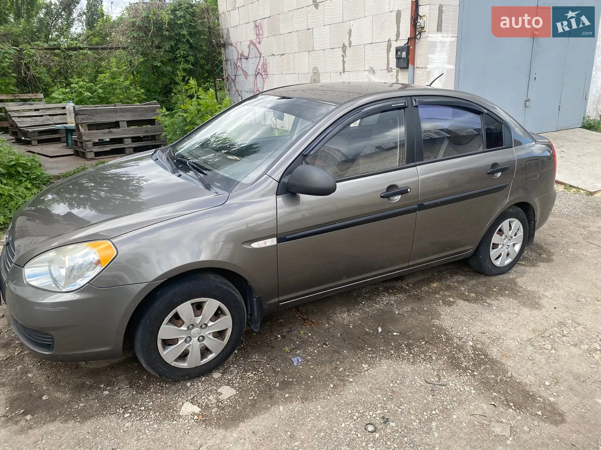 2010 Hyundai Accent - мініатюра 4