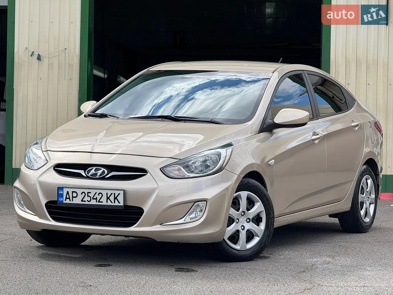 2011 Hyundai Accent - мініатюра 6