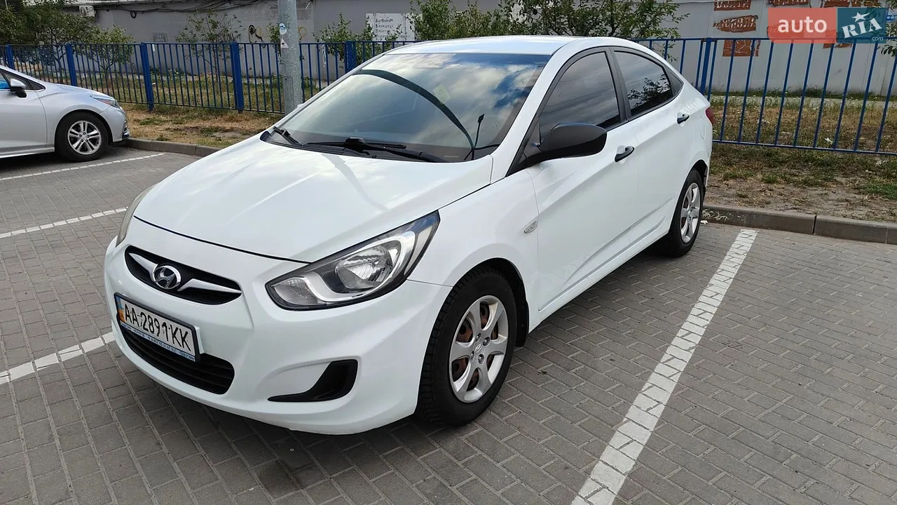 2011 Hyundai Accent - мініатюра 21