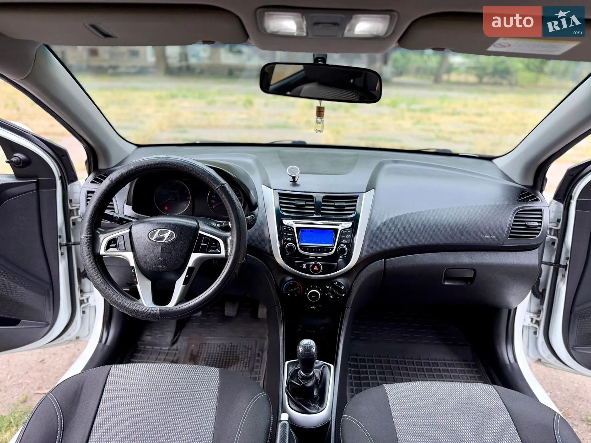 2011 Hyundai Accent - мініатюра 45