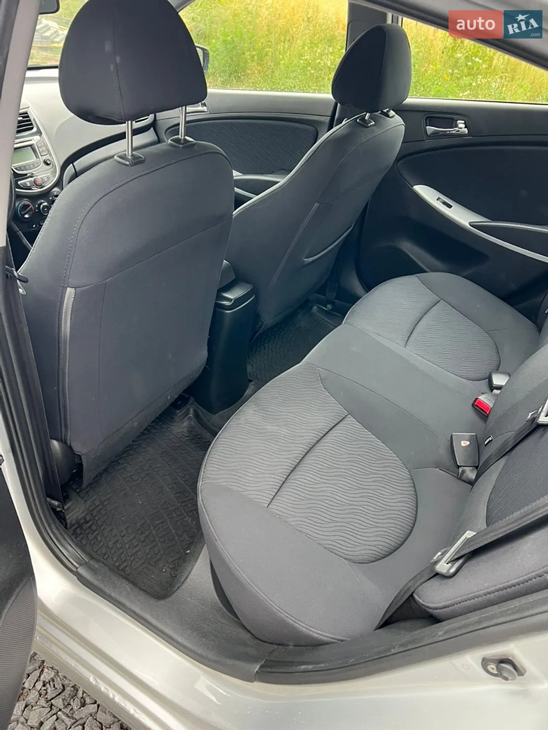 2011 Hyundai Accent - мініатюра 8