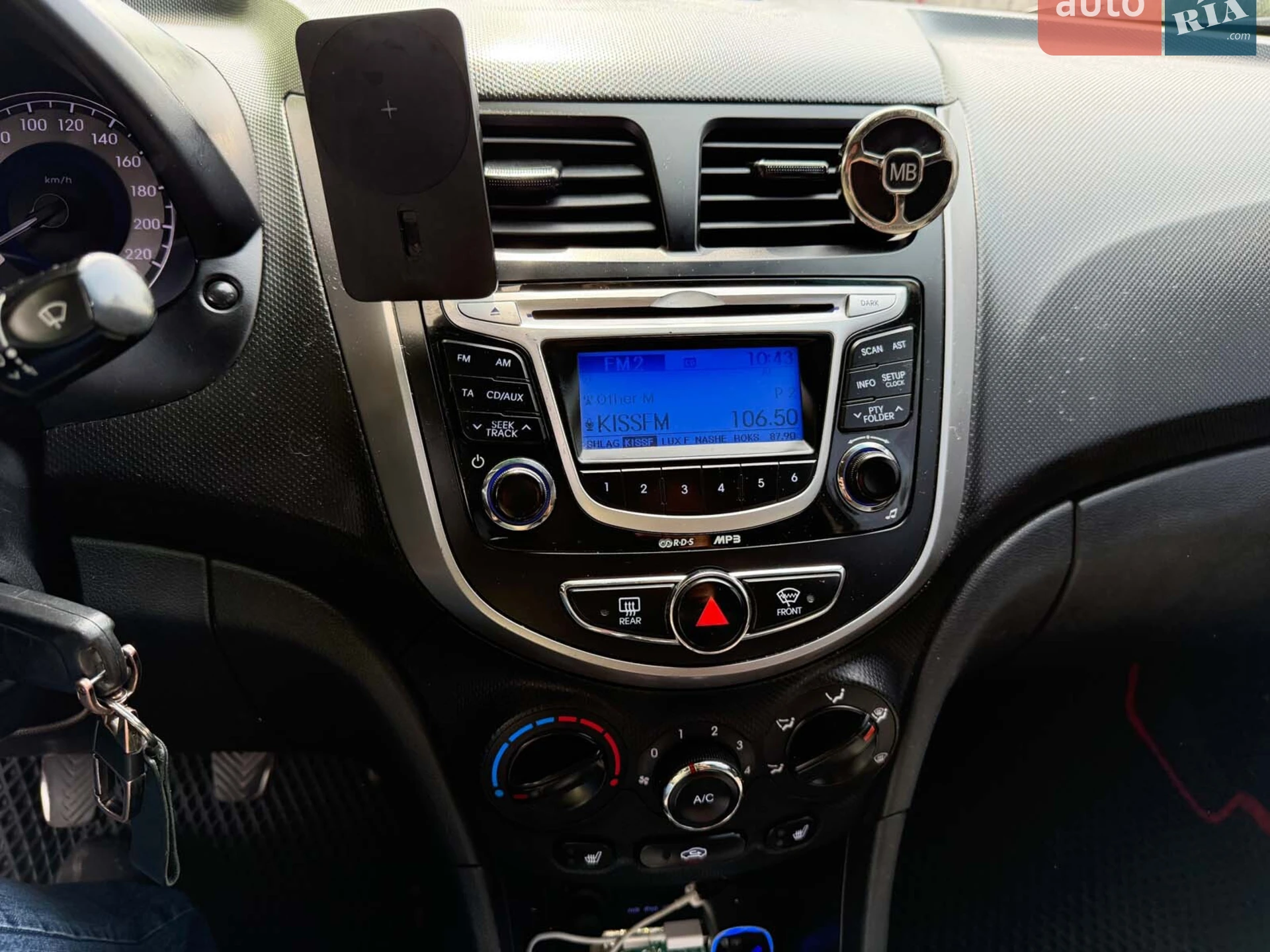 2011 Hyundai Accent - мініатюра 16