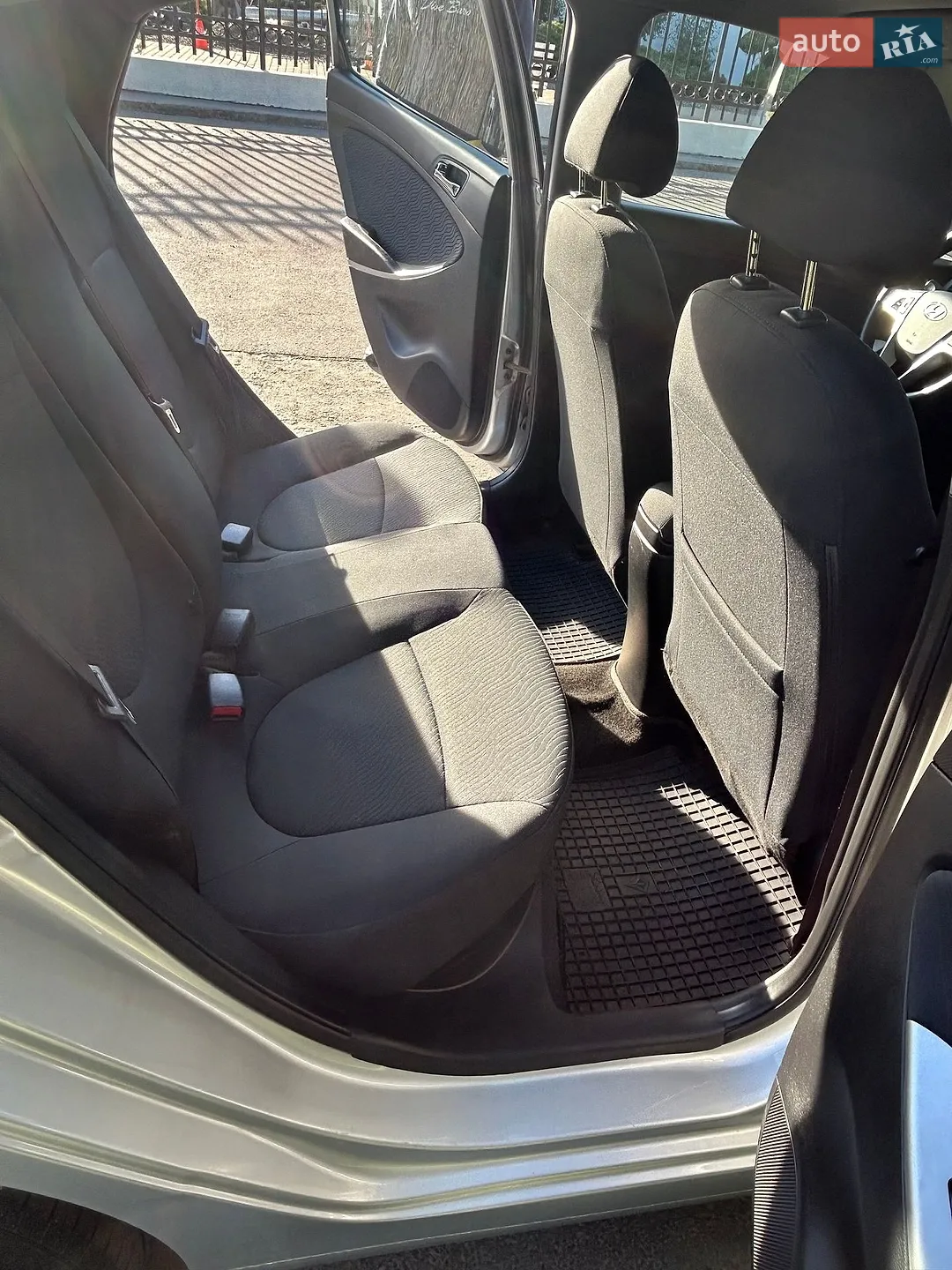 2011 Hyundai Accent - мініатюра 47
