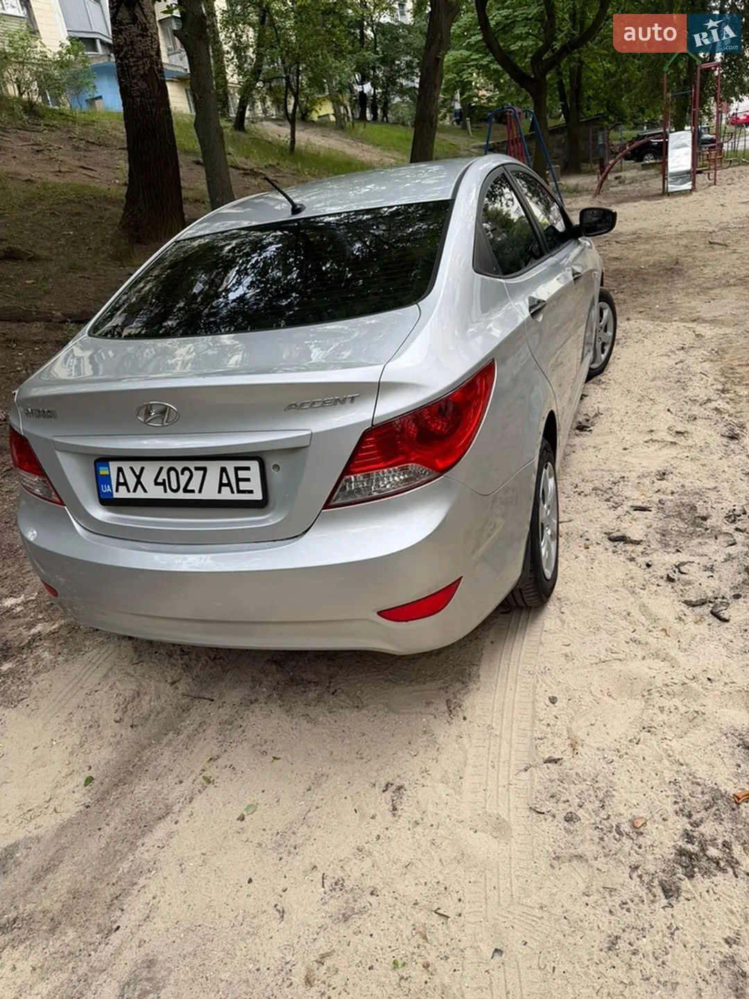 2011 Hyundai Accent - мініатюра 8