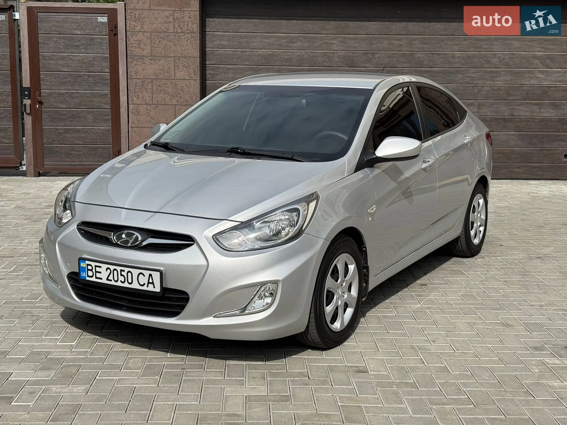 2011 Hyundai Accent - мініатюра 2