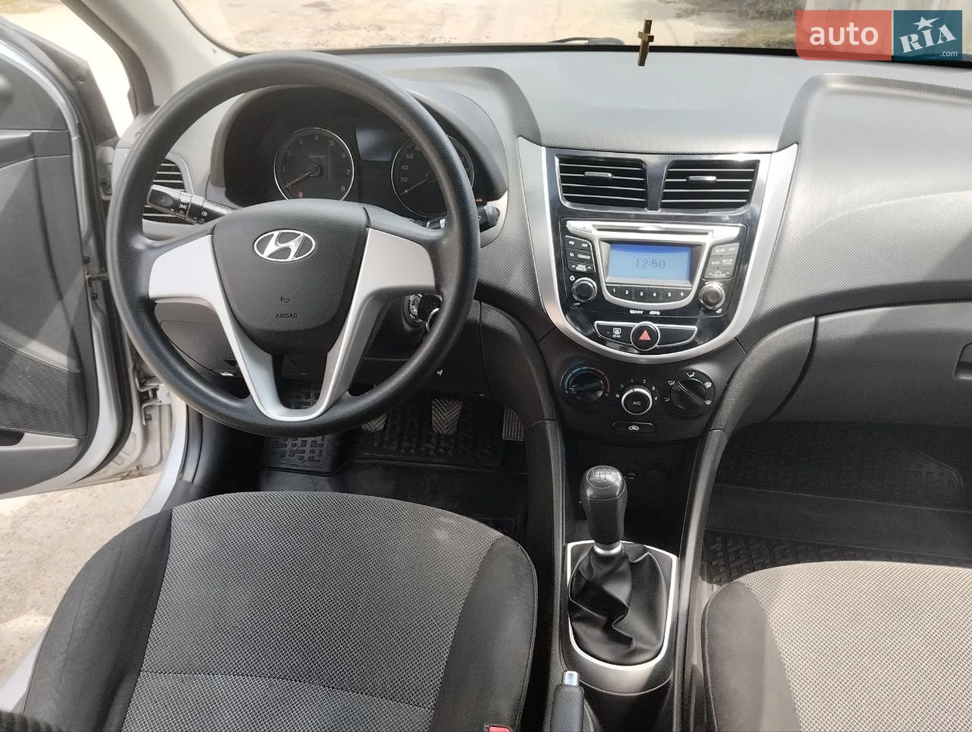 2011 Hyundai Accent - мініатюра 13