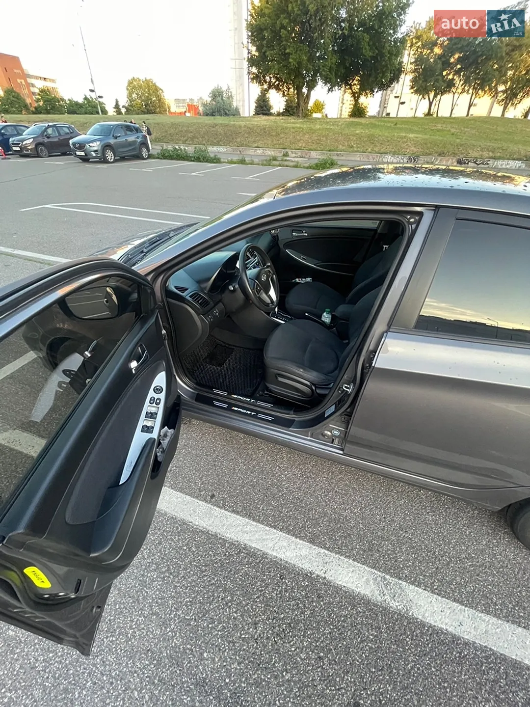 2011 Hyundai Accent - мініатюра 23
